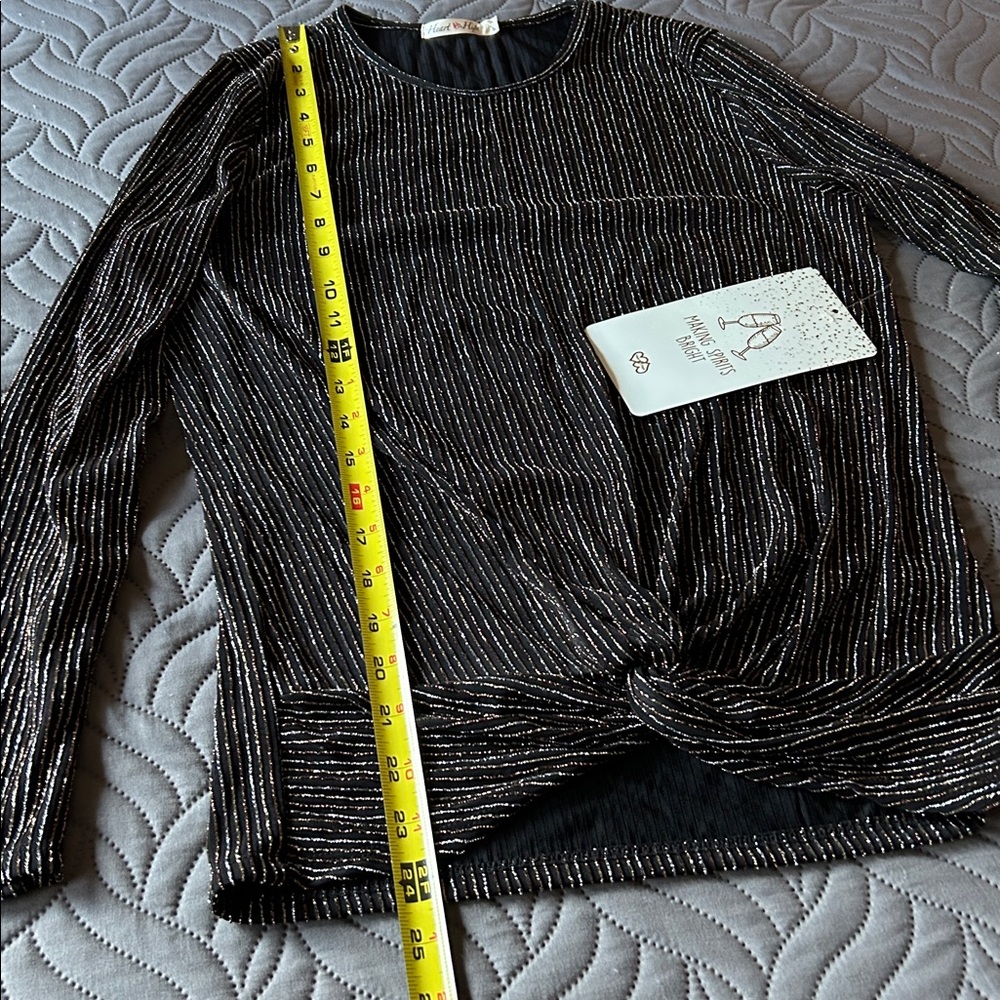 NWT - ✨ Black/Gold/Silver Long Sleeve Top - Picture 7 of 9